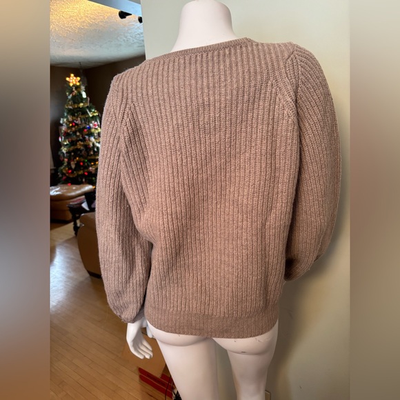 Babaton Sweater (medium) - Picture 3 of 5